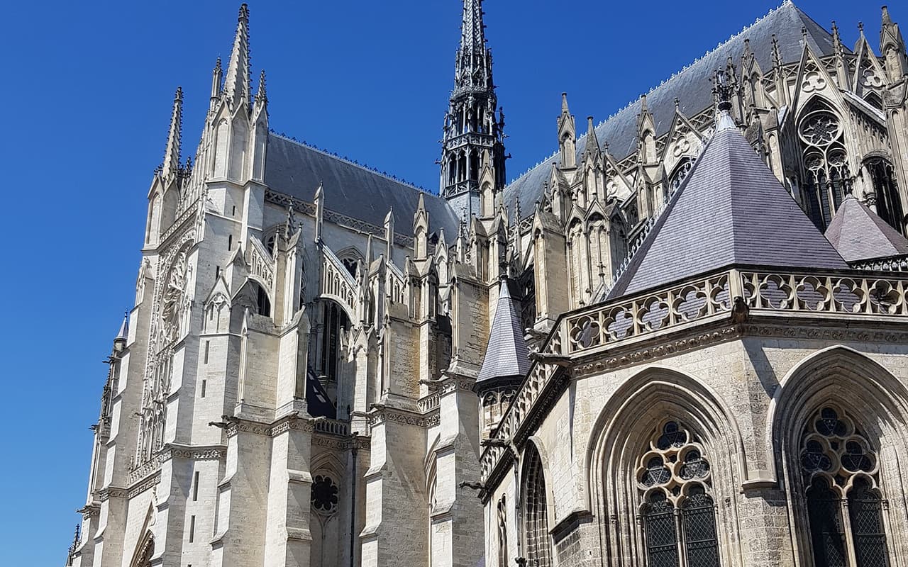 La cathédrale d’Amiens est un célèbre témoignage architectural de la France.